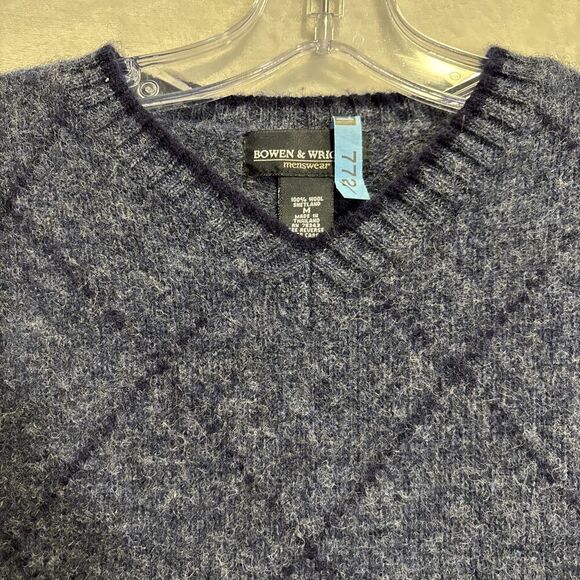 Bowen & Wright Men's Shetland Wool V-Neck Diamond Sweater Blue Size Medium - Picture 4 of 16